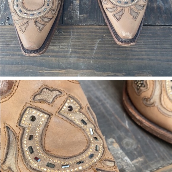 IN SEARCH OF!! Corral horseshoe cowboy boots - Picture 3 of 3